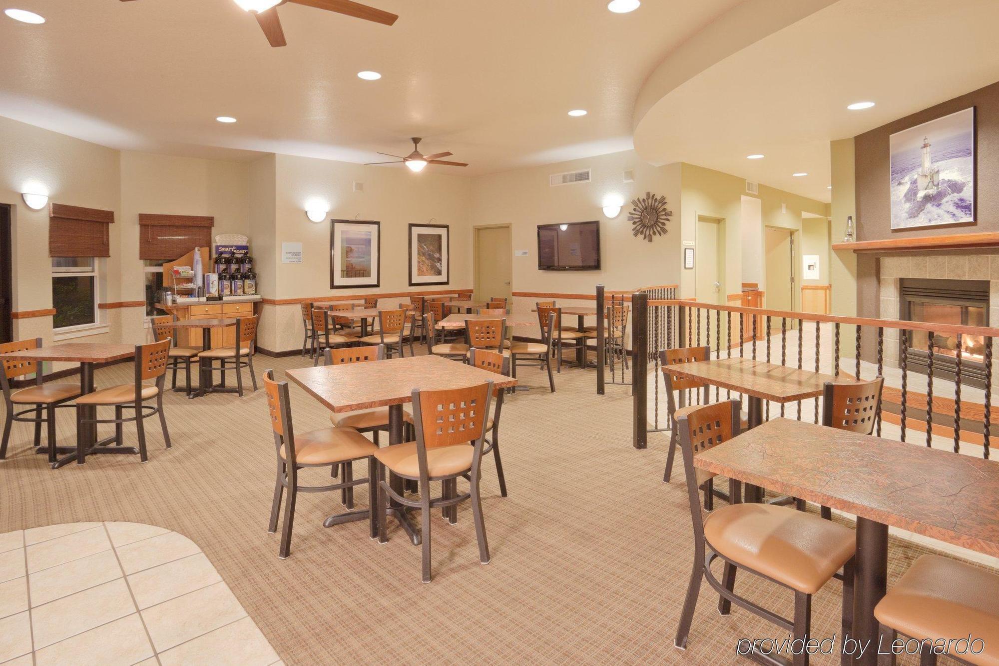 Holiday Inn Express Hotel & Suites Arcata/Eureka-Airport Area By Ihg McKinleyville Restaurant foto