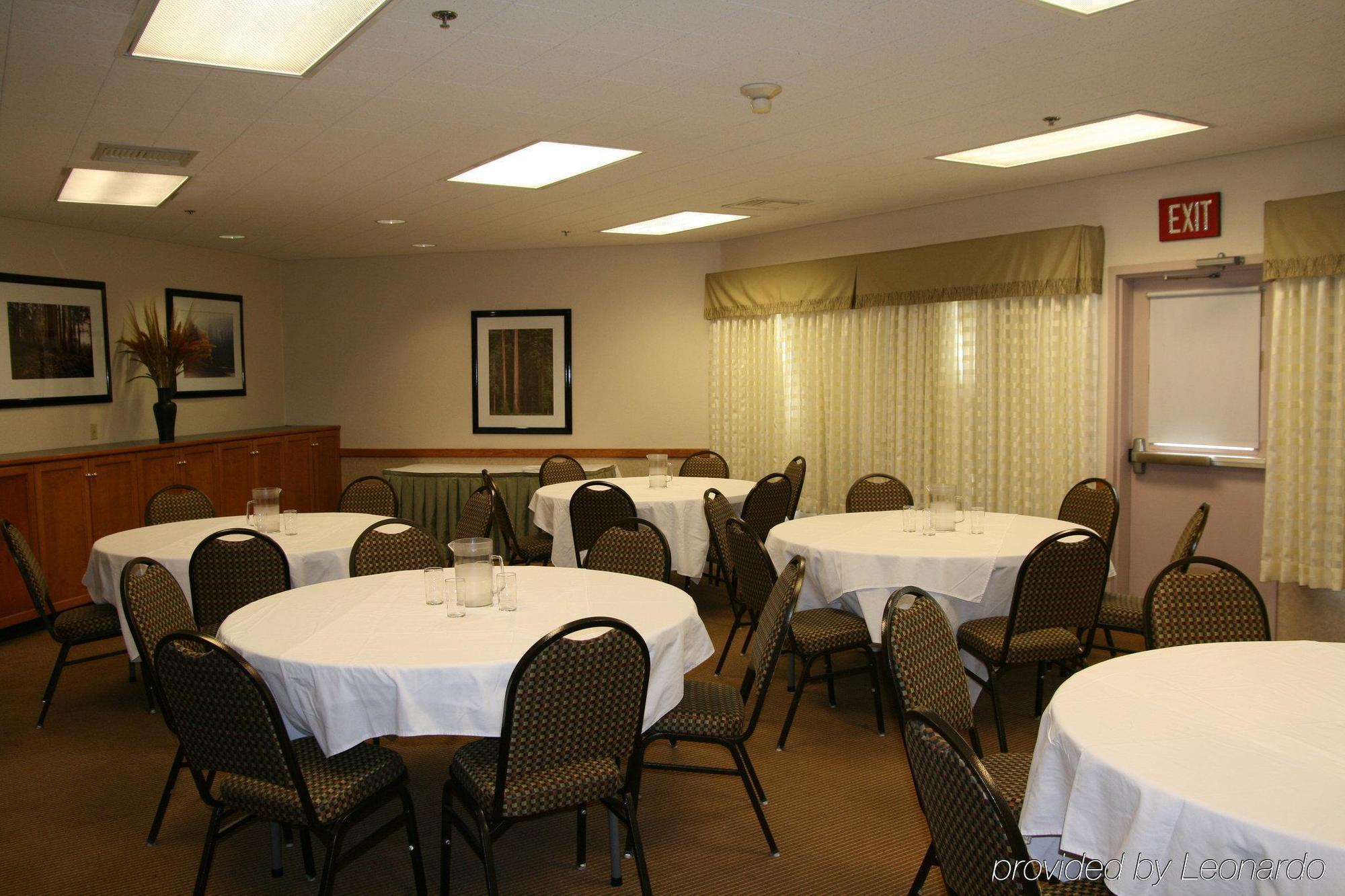 Holiday Inn Express Hotel & Suites Arcata/Eureka-Airport Area By Ihg McKinleyville Einrichtungen foto