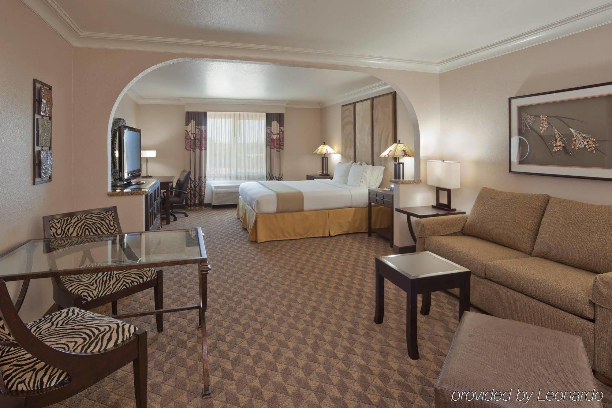 Holiday Inn Express Hotel & Suites Arcata/Eureka-Airport Area, An Ihg Hotel McKinleyville Zimmer foto